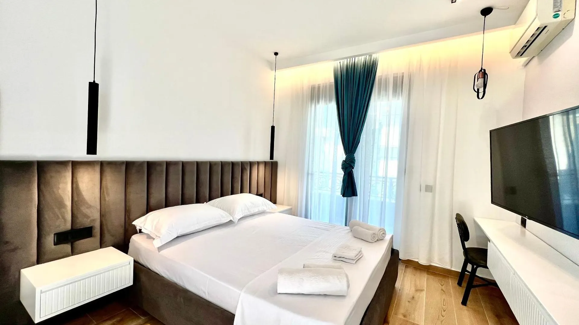 Bariu & Sons Apartment Sarande Albania